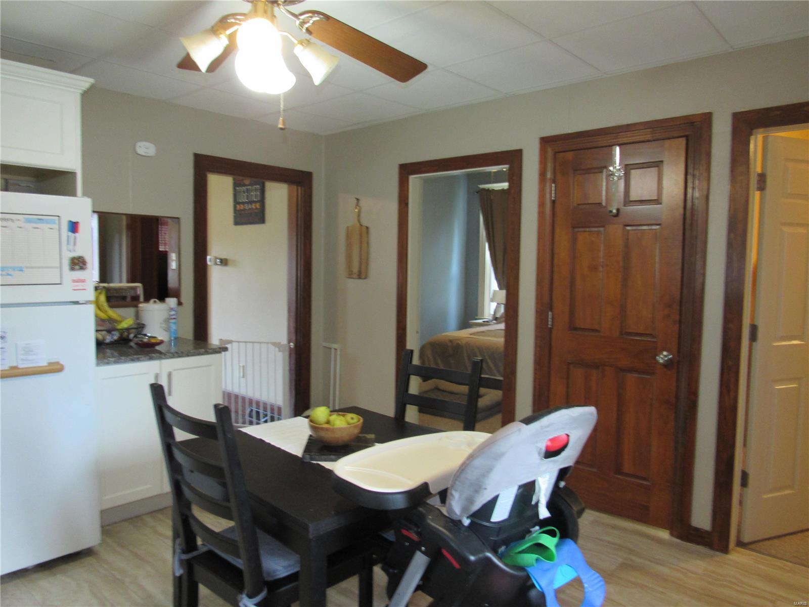 1813 State Street Alton, IL 62002 - Photo 11 of 26