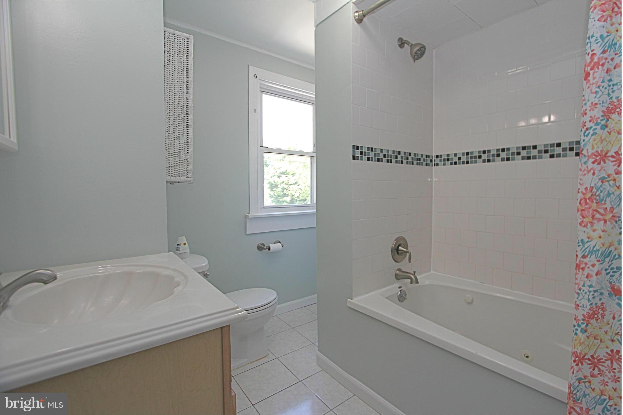 7034 Dunbar Road Dundalk, MD 21222 - Photo 11 of 22 Bath