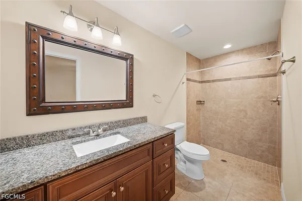 $1,750 | 2820 Southwest 7th Place, Cape Coral, FL 33914