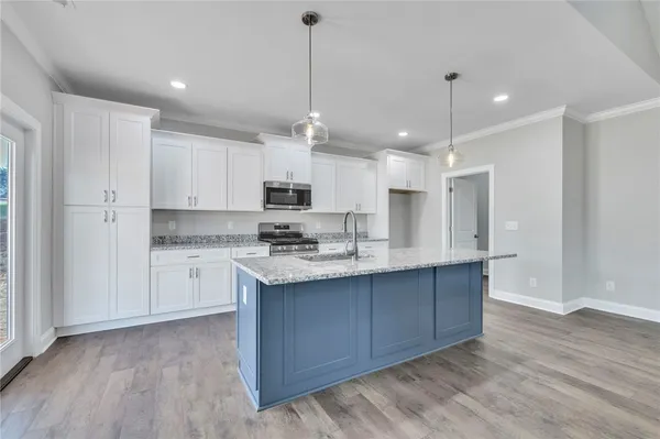 $455,000 | 2009 Aberdeen Lane, Walhalla, SC 29691