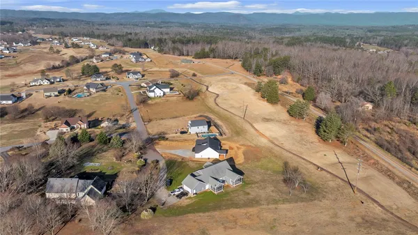 $455,000 | 2009 Aberdeen Lane, Walhalla, SC 29691