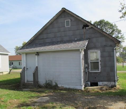 116 Water Street Taylor Springs, IL 62049 - Photo 2 of 8 Gallery Image 2
