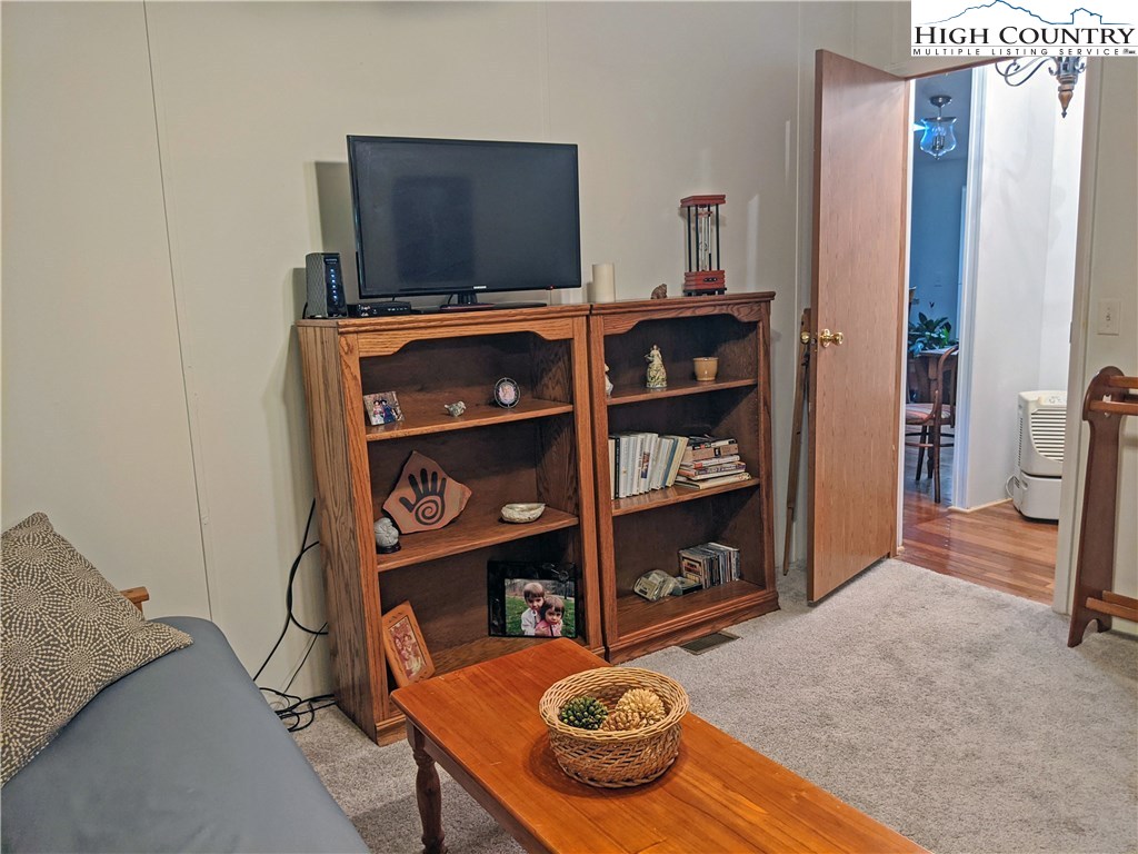 616-618 Rhymer Branch Road Deep Gap, NC 28618 - Photo 17 of 47 Gallery Image 17