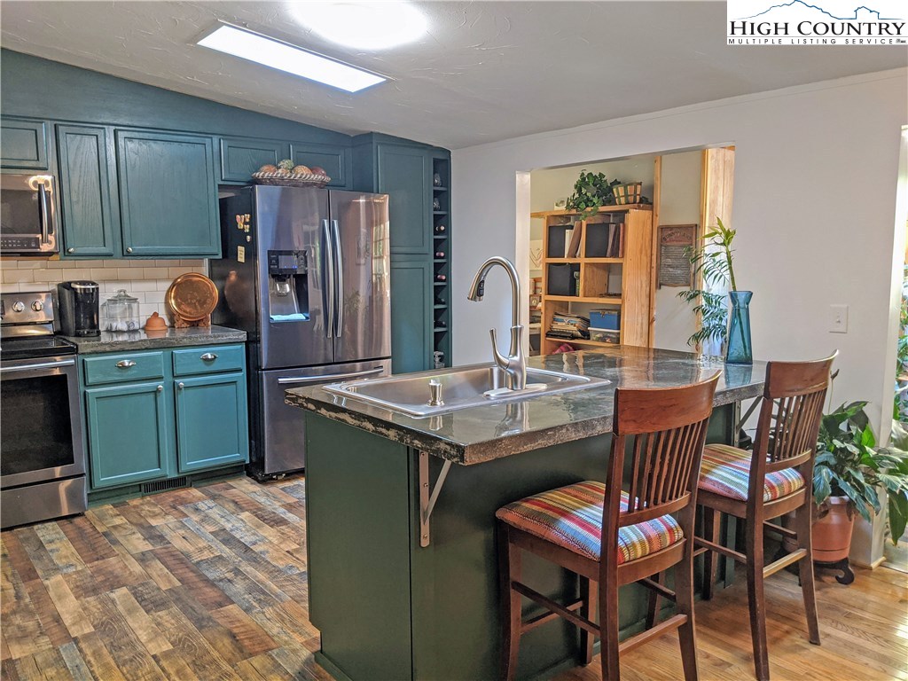 616-618 Rhymer Branch Road Deep Gap, NC 28618 - Photo 24 of 47 Gallery Image 24