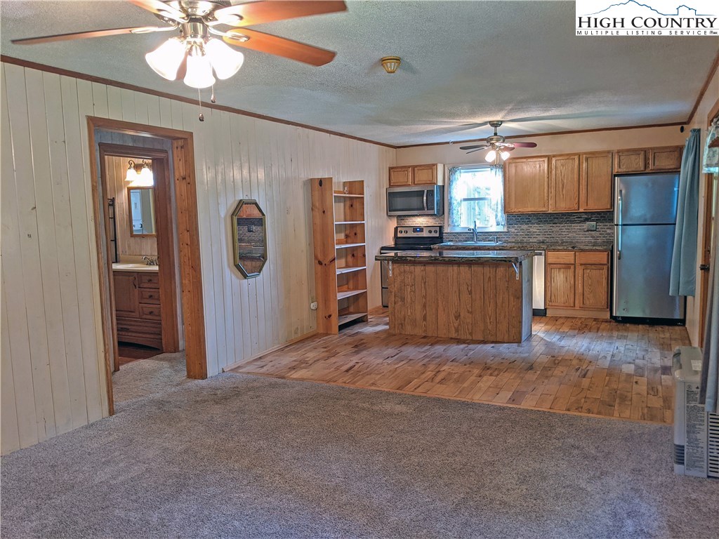 616-618 Rhymer Branch Road Deep Gap, NC 28618 - Photo 34 of 47 Gallery Image 34