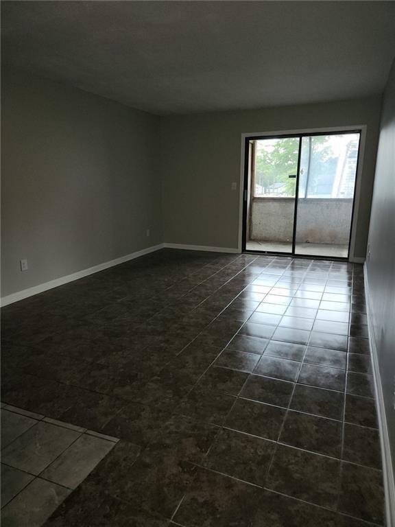 5945 Sutcliff Square Lithonia, GA 30058 - Photo 2 of 10