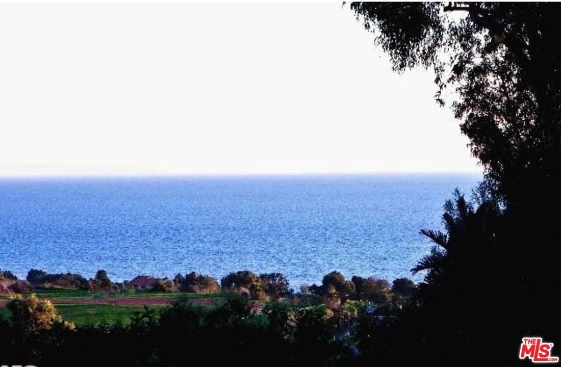 29846 Harvester Road Malibu, CA 90265 - Photo 2 of 26 Gallery Image 2