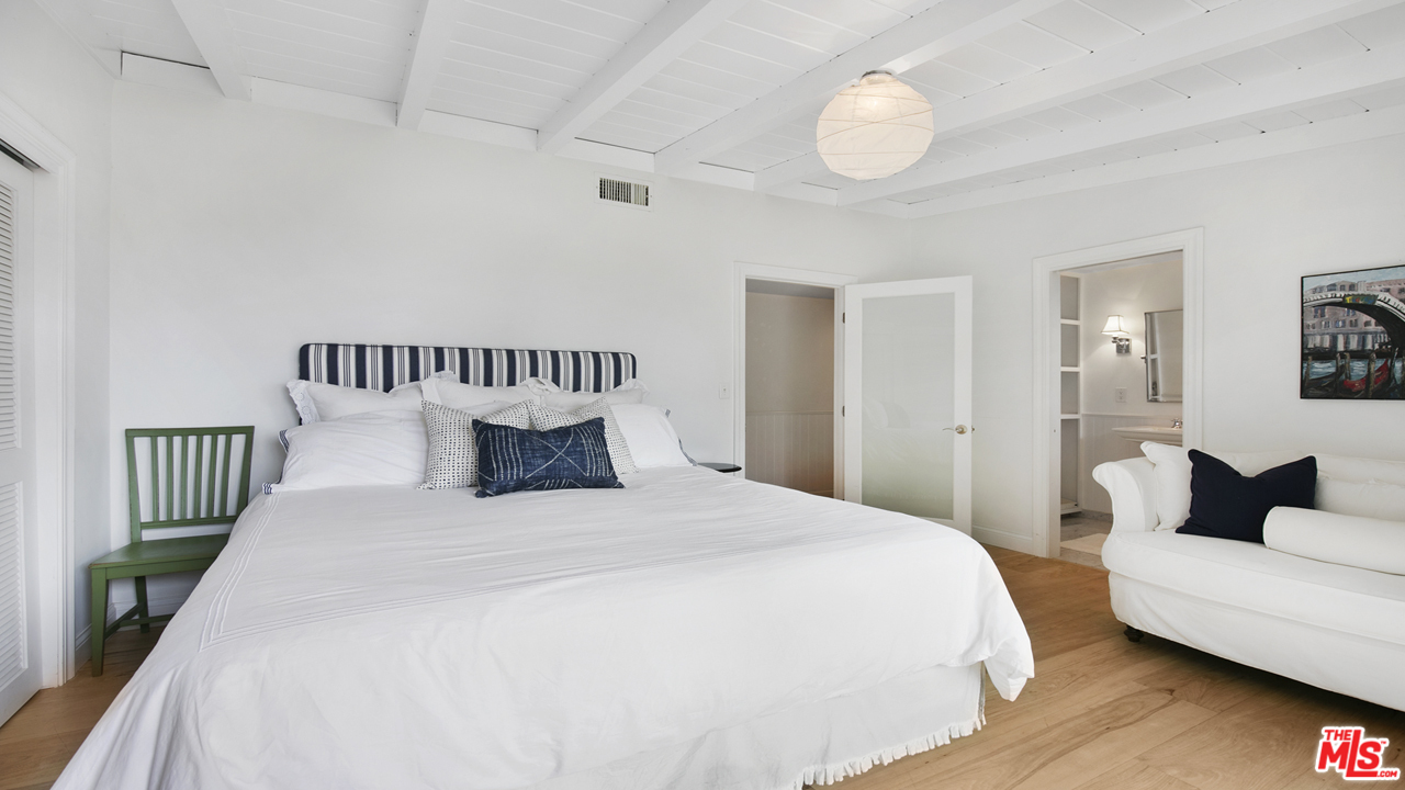 29846 Harvester Road Malibu, CA 90265 - Photo 14 of 26 Gallery Image 14