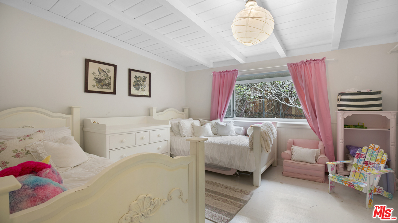 29846 Harvester Road Malibu, CA 90265 - Photo 16 of 26 Gallery Image 16