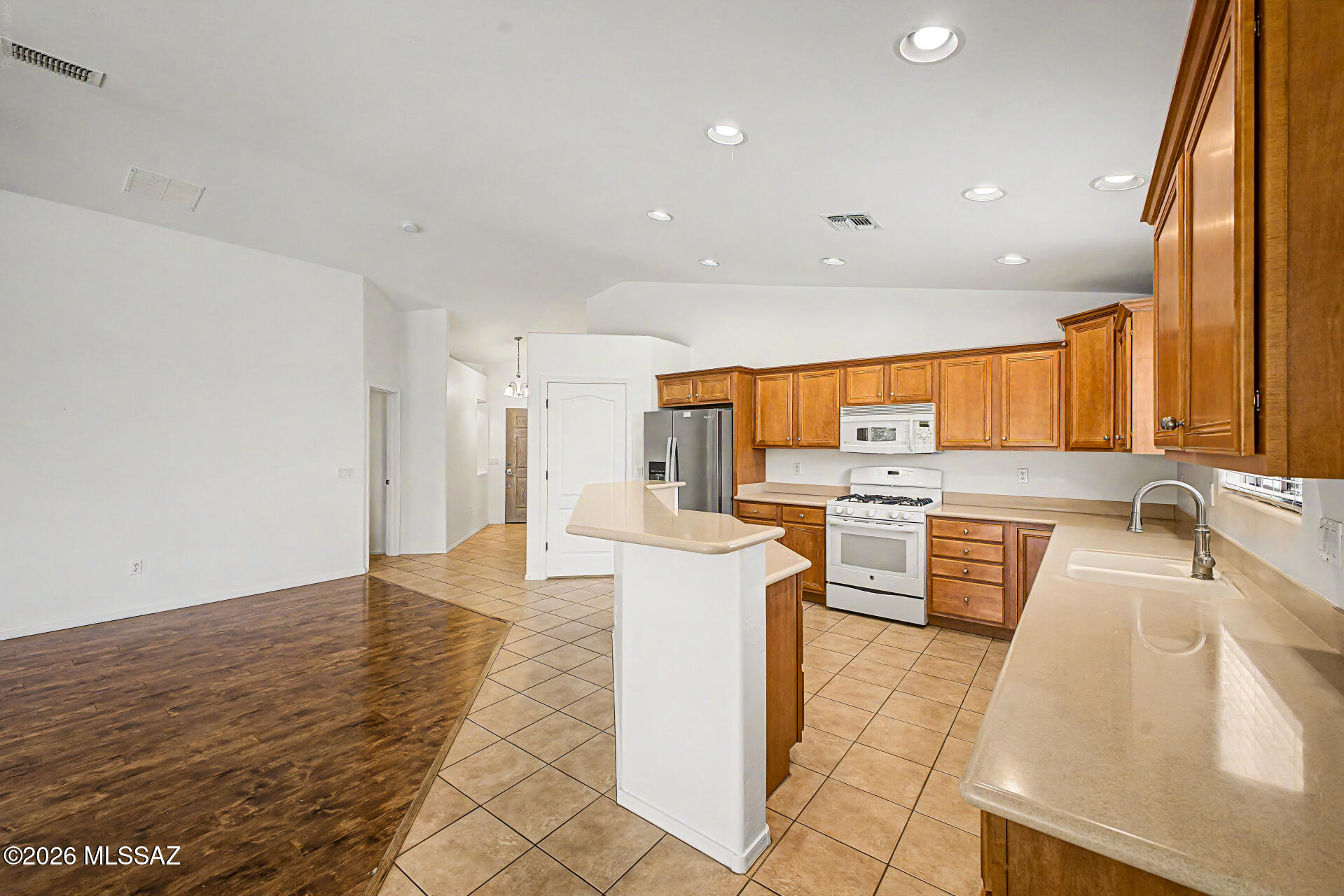 473 South Stone Bench Road Vail, AZ 85641 - Photo 17 of 37