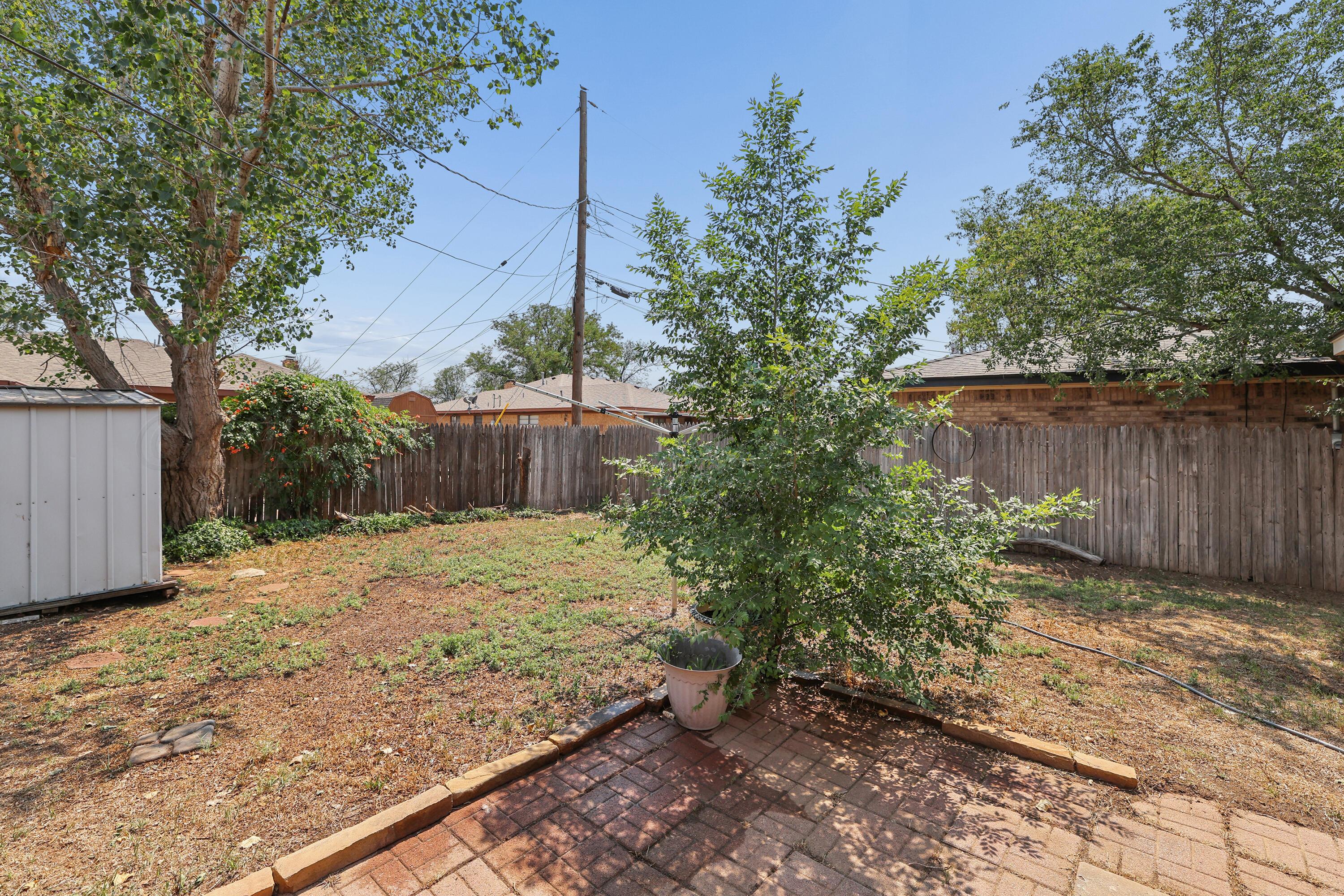 1001 Sterling Drive Amarillo, TX 79110 - Photo 23 of 25 22-Backyard