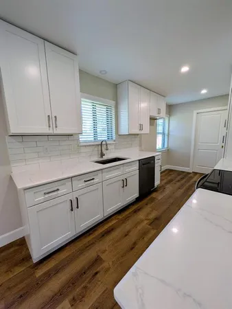 $2,585 | 1105 Sherwood Drive, Bedford, TX 76022