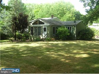 25 Houston Road Yardley, PA 19067 - Photo 10 of 10 Exterior Back