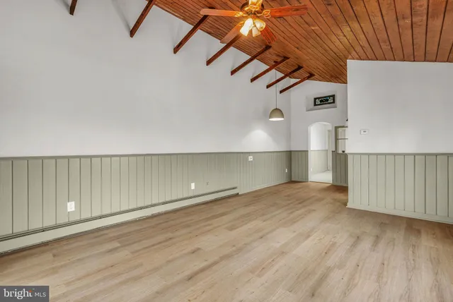 $250,000 | 300 East Baltimore Avenue, Clifton Heights, PA 19018