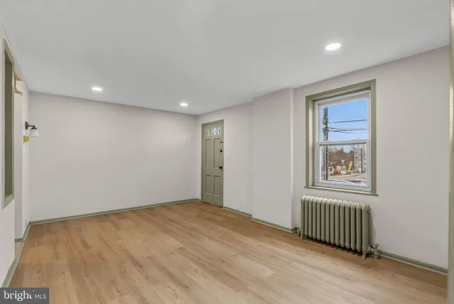 $250,000 | 300 East Baltimore Avenue, Clifton Heights, PA 19018