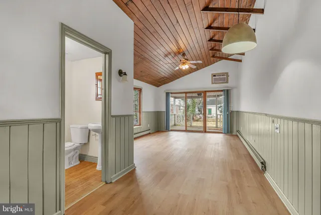 $250,000 | 300 East Baltimore Avenue, Clifton Heights, PA 19018