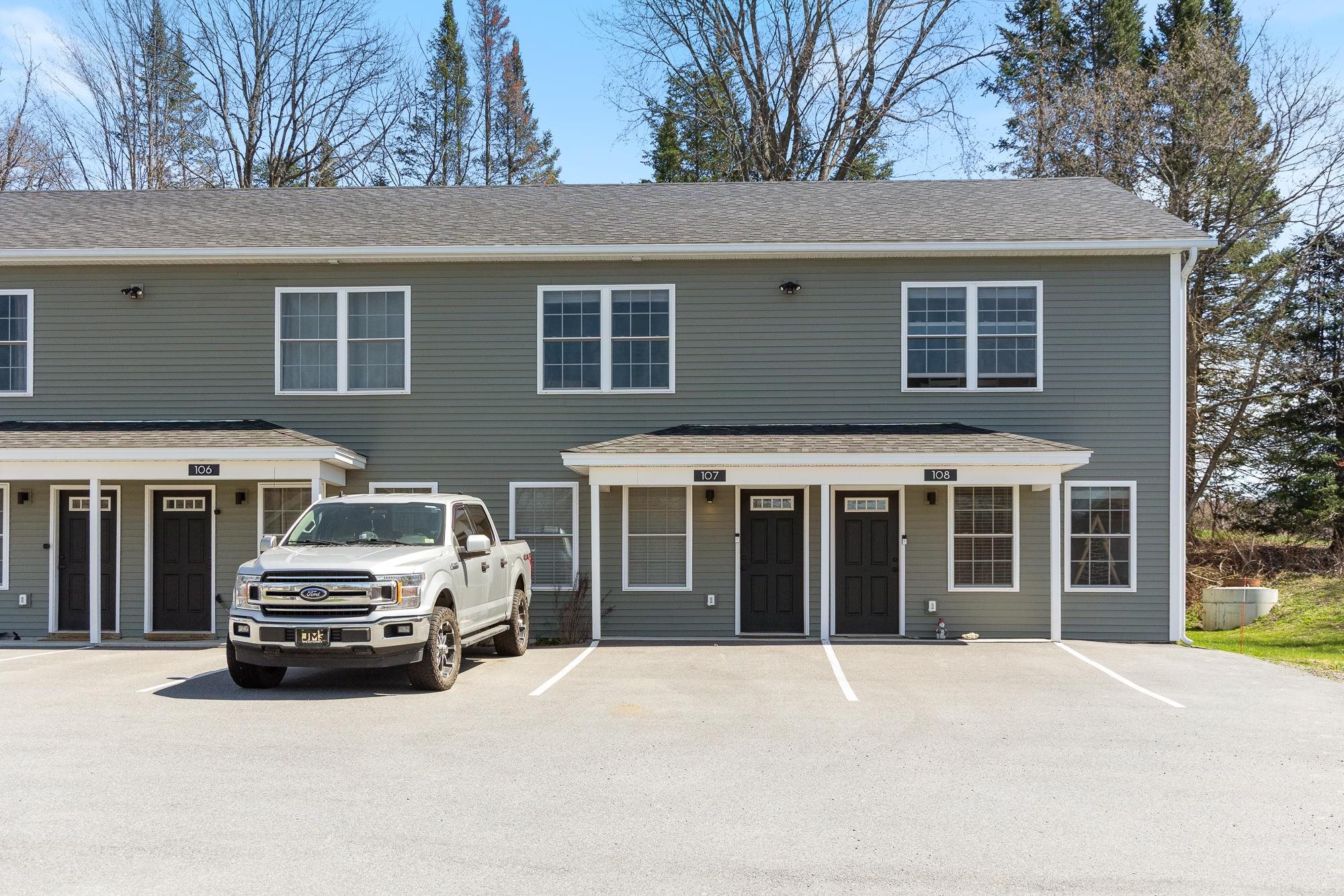 25 Fletcher Road, Unit 107 Fairfax, VT 05454 - Photo 2 of 32