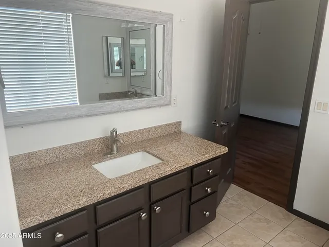 $1,800 | 206 East Lawrence Boulevard, Unit 124, Avondale, AZ 85323