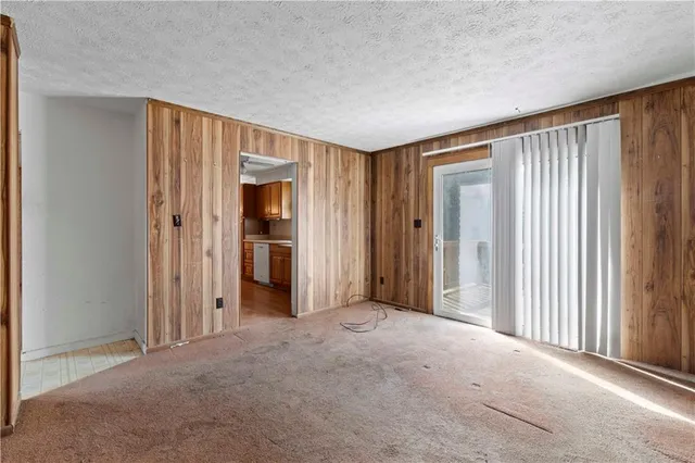 $122,500 | 143 MacBeth Drive, New Kensington, PA 15068