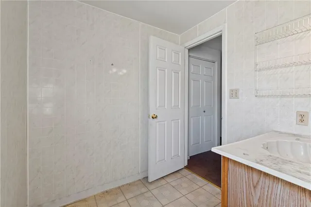 $122,500 | 143 MacBeth Drive, New Kensington, PA 15068