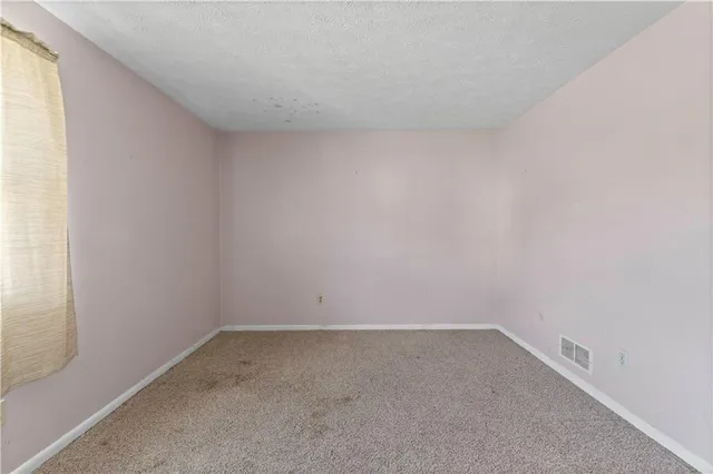 $122,500 | 143 MacBeth Drive, New Kensington, PA 15068