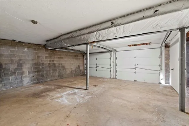 $122,500 | 143 MacBeth Drive, New Kensington, PA 15068