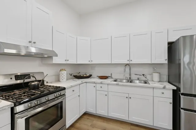 $1,175,000 | 527 Faxon Avenue, San Francisco, CA 94112