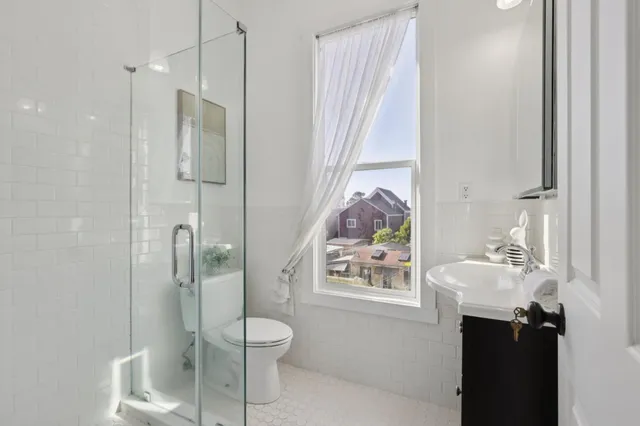 $1,175,000 | 527 Faxon Avenue, San Francisco, CA 94112