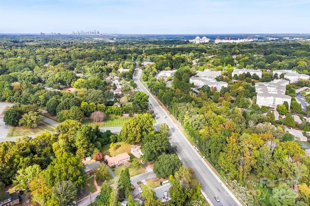 $775,000 | 2836 Huntingtowne Farms Lane, Charlotte, NC 28210