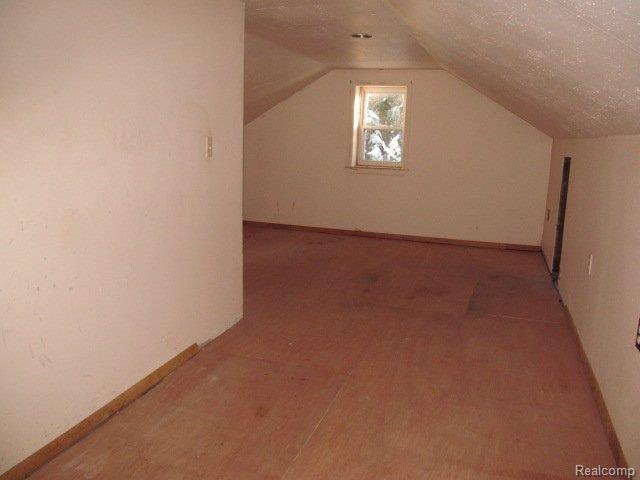 2803 Simpson Drive Rochester, MI 48309 - Photo 23 of 25 264-015197 - Other Room (2).JPG