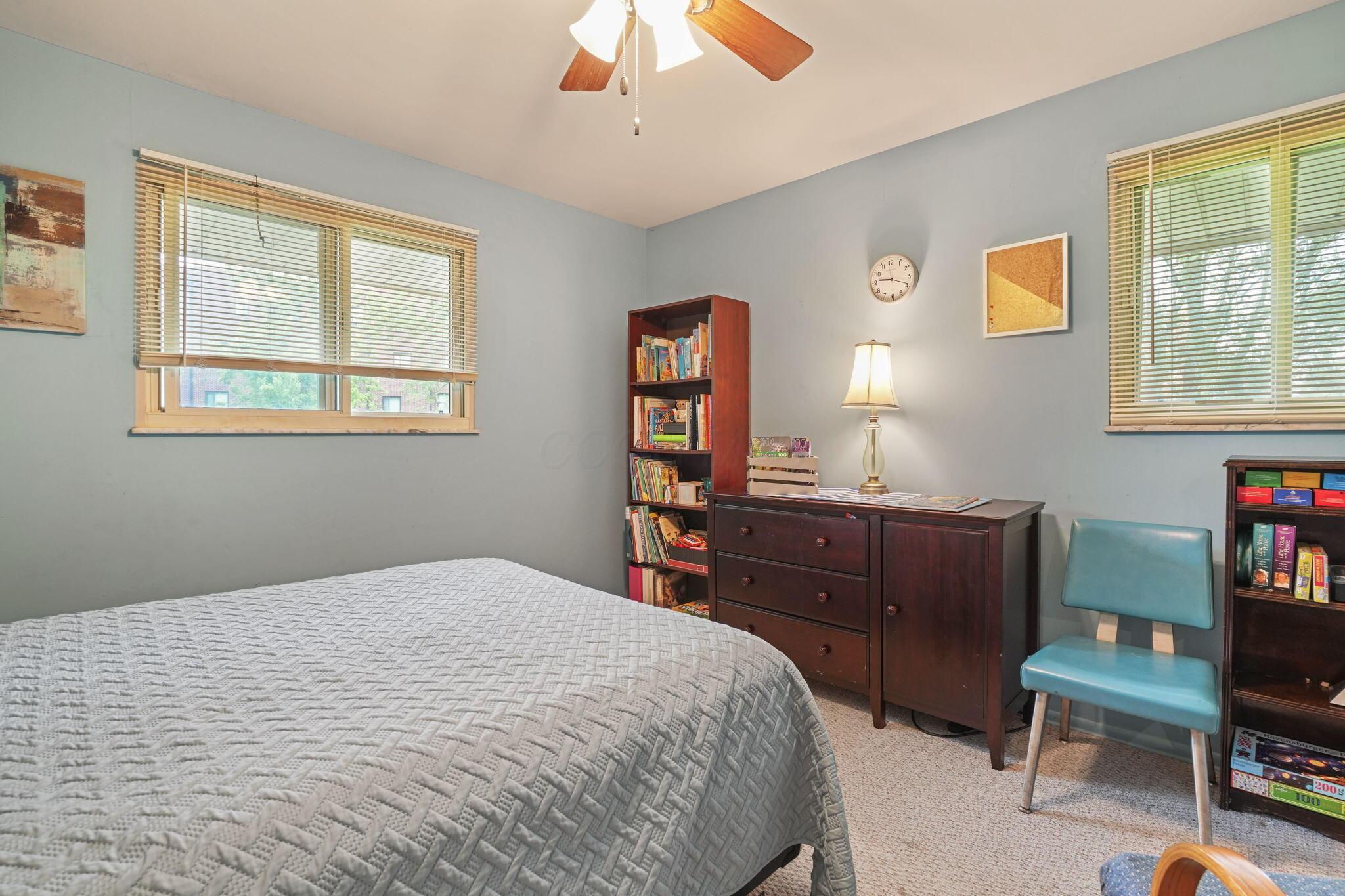 1325 Sunbury Road Columbus, OH 43219 - Photo 17 of 35 2nd Bedroom - View from the Entry Door
