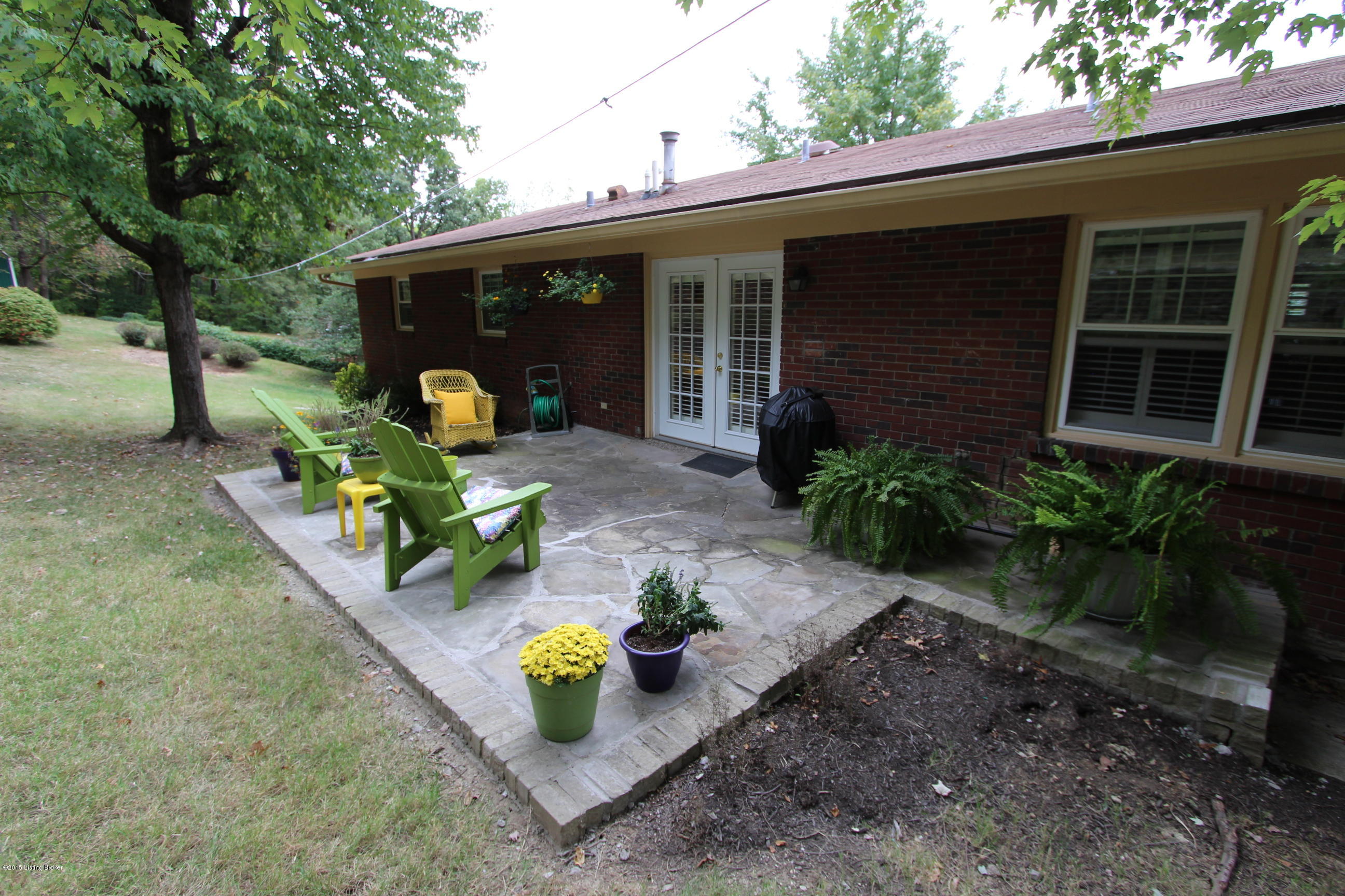 501 Hill Ridge Road Louisville, KY 40214 - Photo 45 of 46 Back Patio