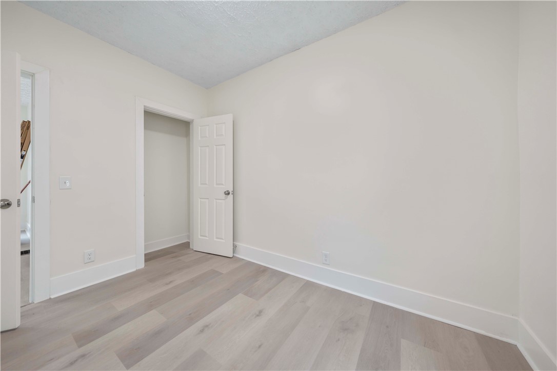 61 Lime Street Rochester, NY 14606 - Photo 19 of 35 Lower unit