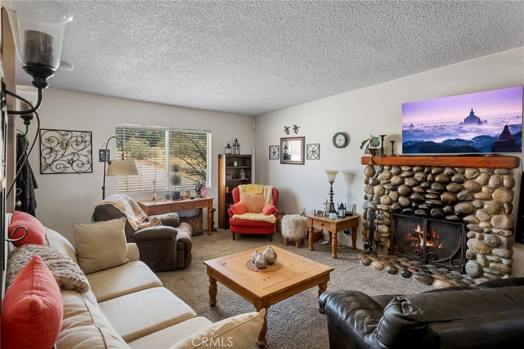 32720 Carnelian Road Lucerne Valley, CA 92356 - Photo 6 of 27