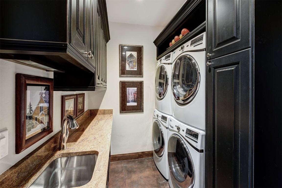 67 Rounds Road Breckenridge, CO 80424 - Photo 39 of 47 a utility room with dryer and washer