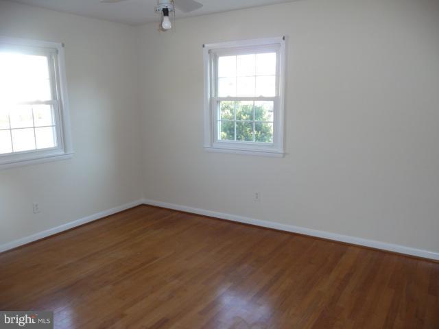 625 Cleveland Road Linthicum Heights, MD 21090 - Photo 15 of 28 an empty room with a window
