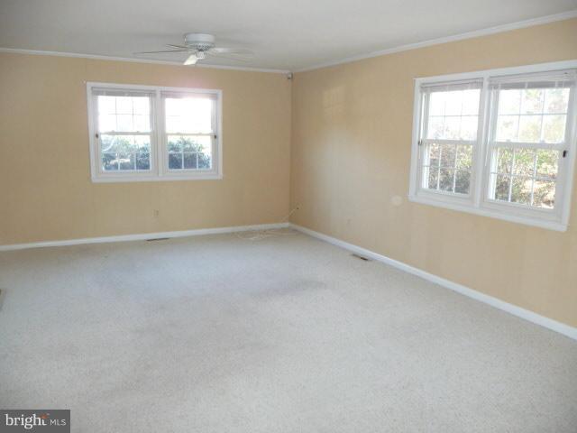 625 Cleveland Road Linthicum Heights, MD 21090 - Photo 22 of 28 an empty room with windows