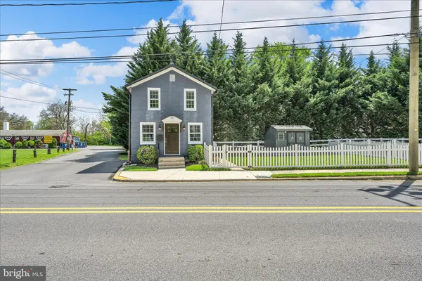 $185,000 | 560 Columbia Avenue, Reading, PA 19608