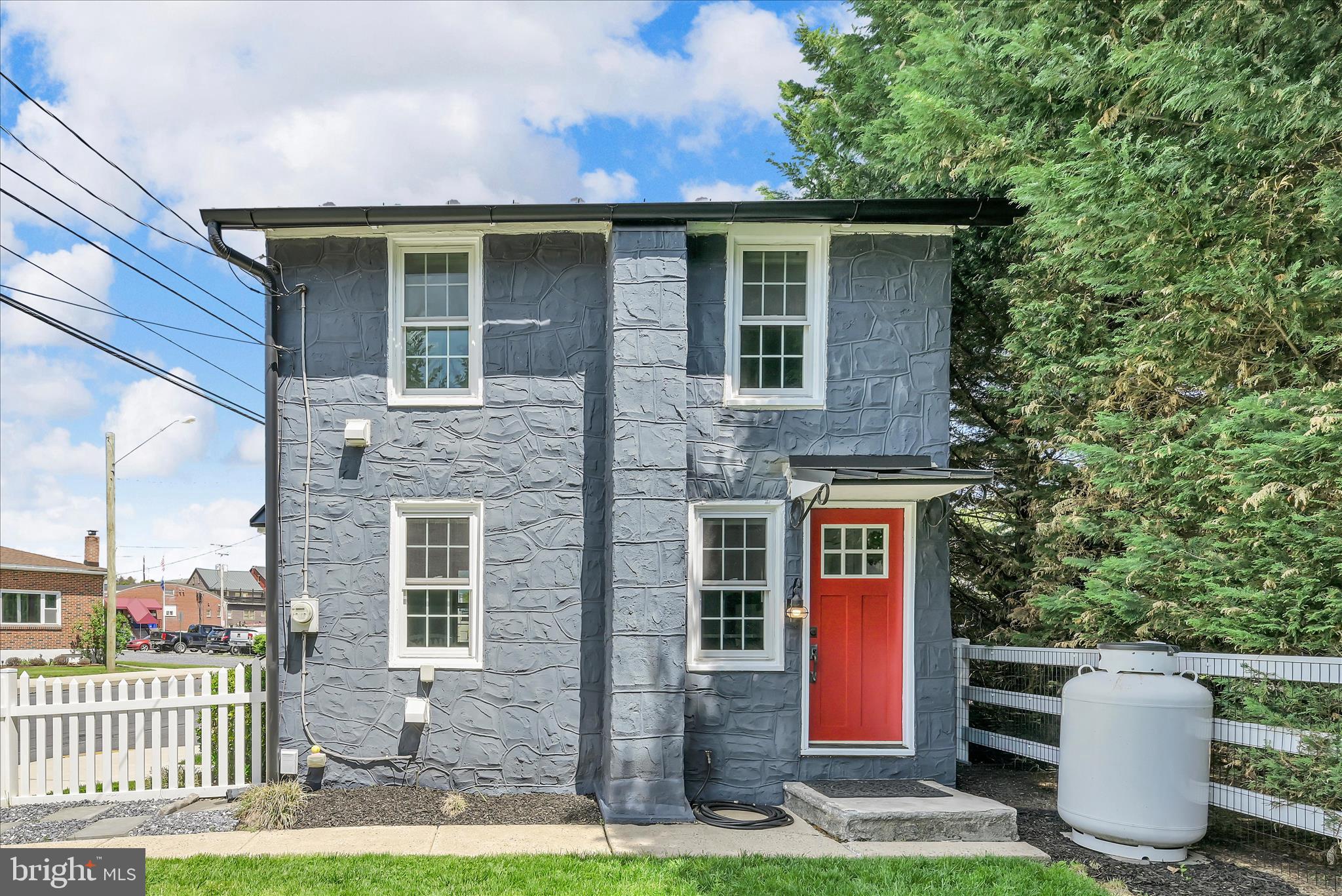 560 Columbia Avenue Reading, PA 19608 - Photo 31 of 38 Exterior Back