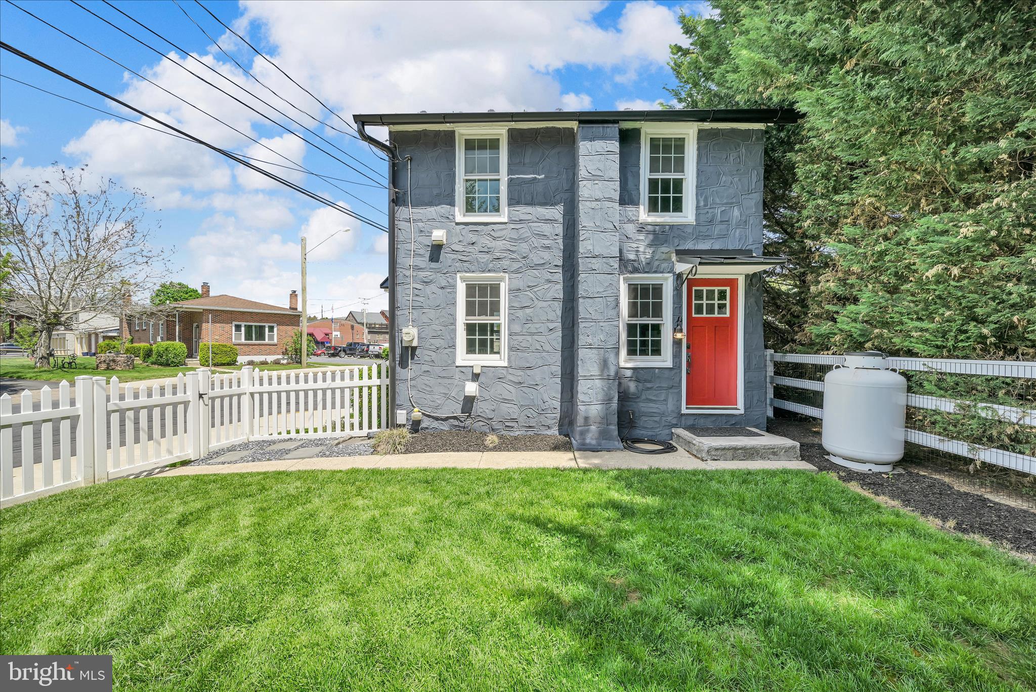 560 Columbia Avenue Reading, PA 19608 - Photo 32 of 38 Exterior Back