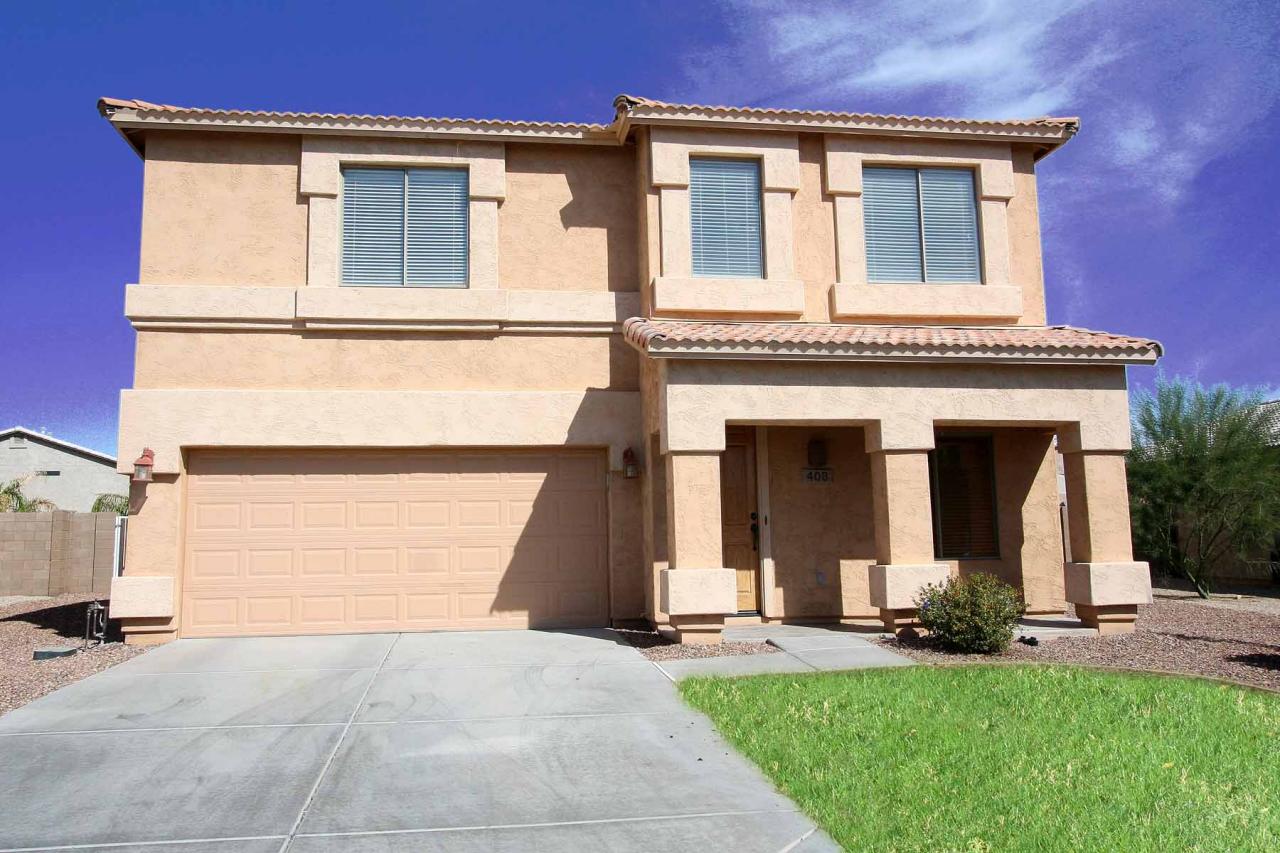 408 East Shawnee Road San Tan Valley, AZ 85143 - Photo 2 of 46 Front of home