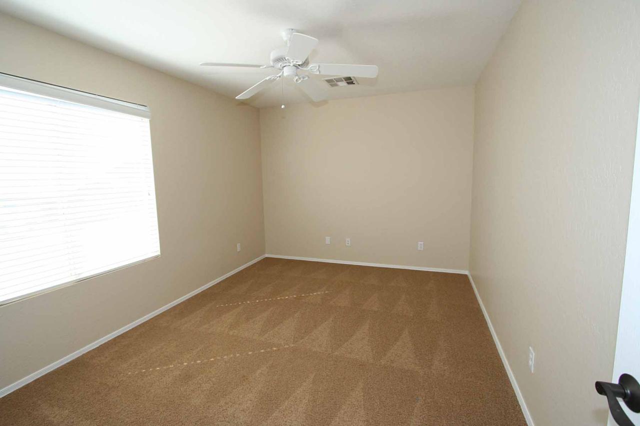 408 East Shawnee Road San Tan Valley, AZ 85143 - Photo 32 of 46 Bed 3