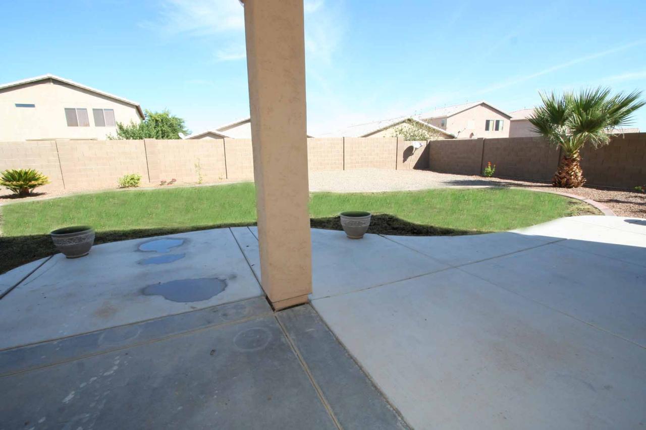 408 East Shawnee Road San Tan Valley, AZ 85143 - Photo 37 of 46 Backyard