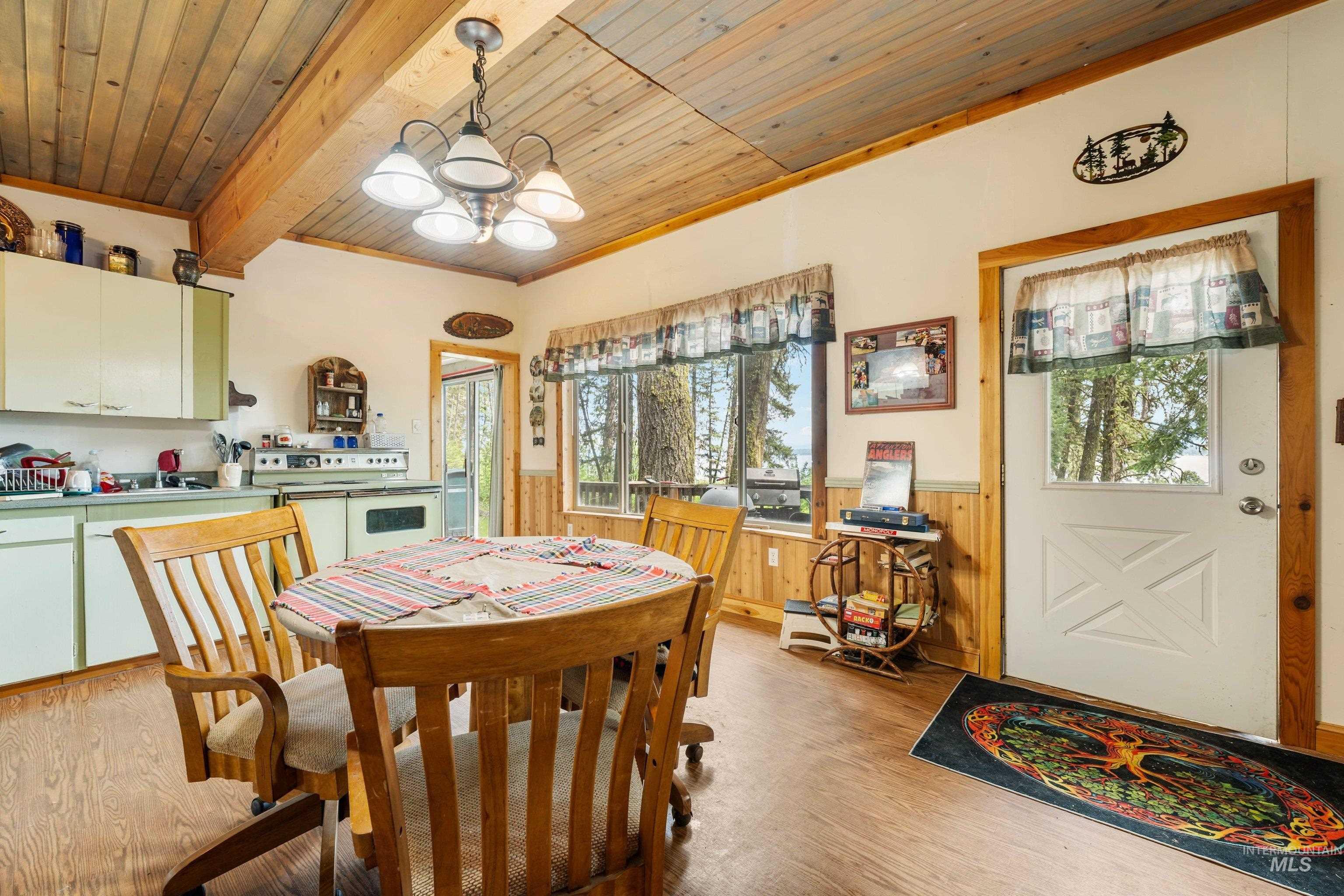 24 Pats Lane Cascade, ID 83611 - Photo 4 of 34