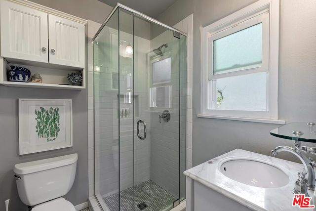 $2,450,000 | 2507 California Avenue, Santa Monica, CA 90403