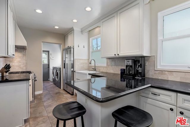 $2,450,000 | 2507 California Avenue, Santa Monica, CA 90403