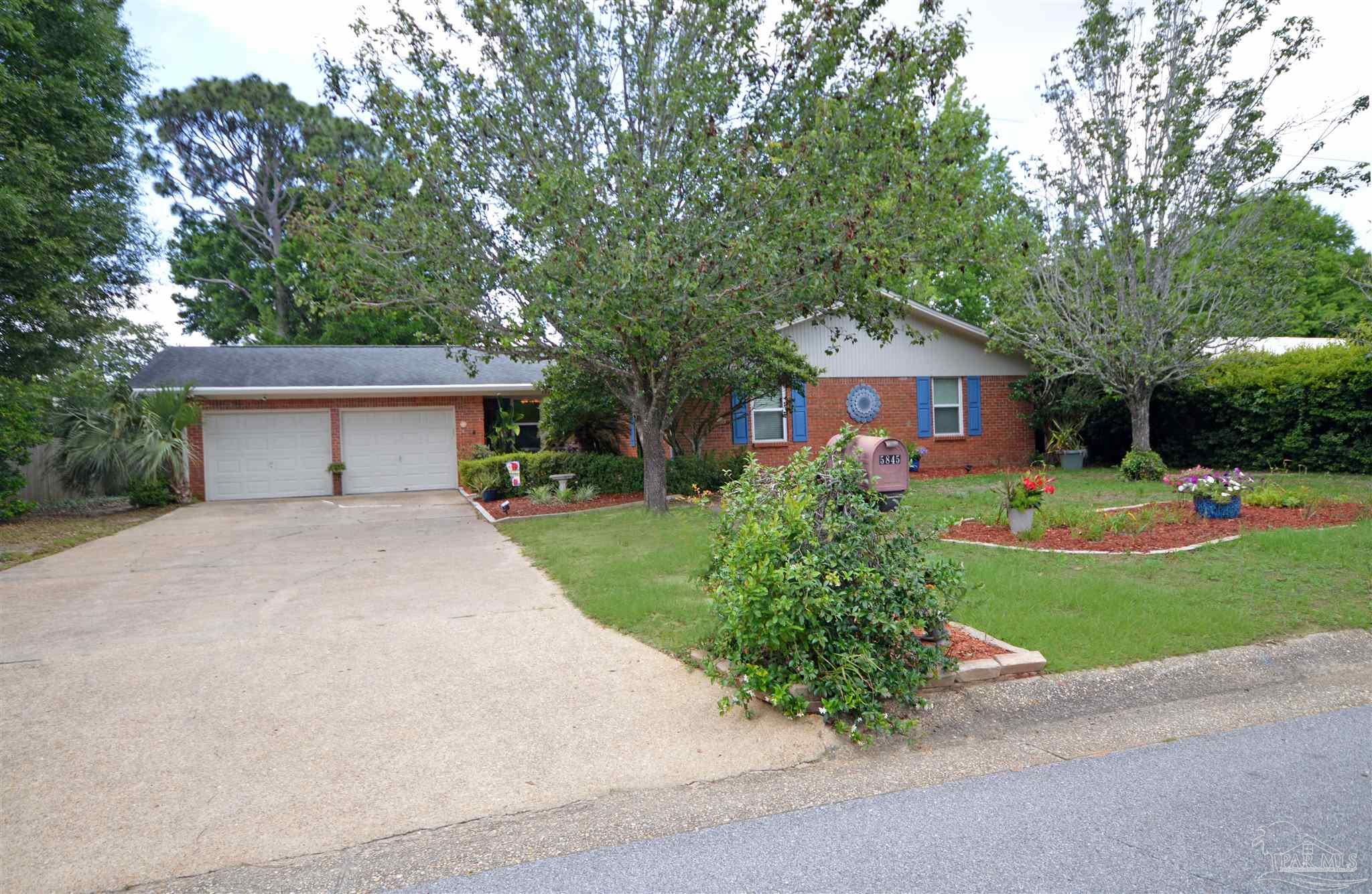5845 Keystone Road Pensacola, FL 32504 - Photo 3 of 39 Gallery Image 3