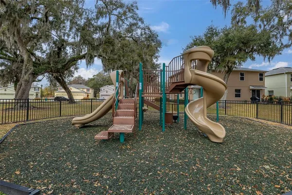 $349,000 | 1532 Scarlet Oak Loop, Unit 70B, Winter Garden, FL 34787