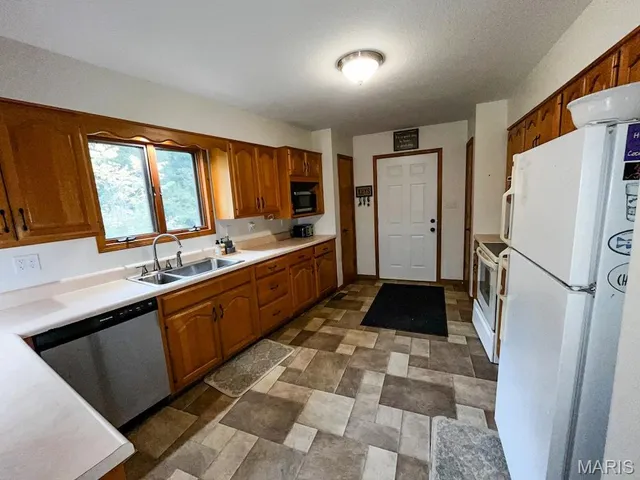 $675,000 | 6640 Hwy Bb, Huntsville, MO 65259