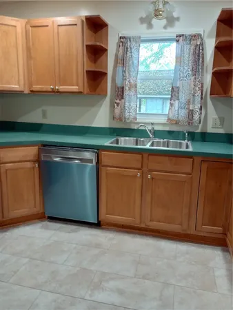 $1,700 | 410 Euclid Avenue, Unit A, Elmira, NY 14905